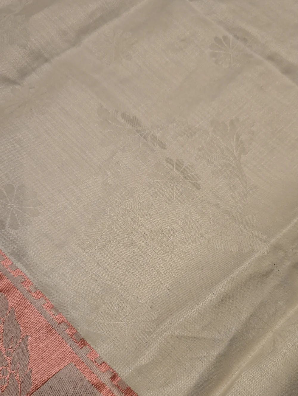 Cream and Coral Border Table Linen Set, 55